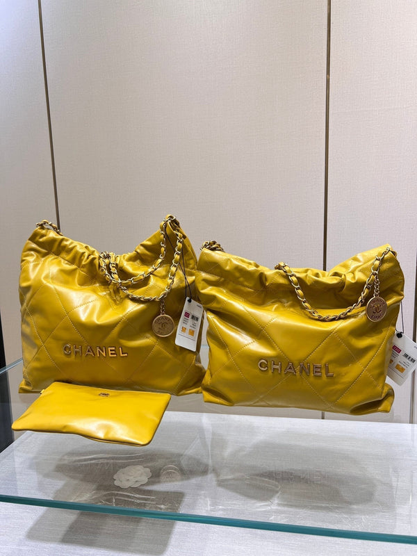 CC HOBO BAG 22 YELLOW LAMBSKIN GOLD HARDWARE 35CM