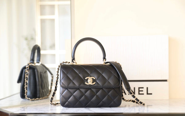 CC TRENDY 20CM BLACK LAMBSKIN SILVER HARDWARE