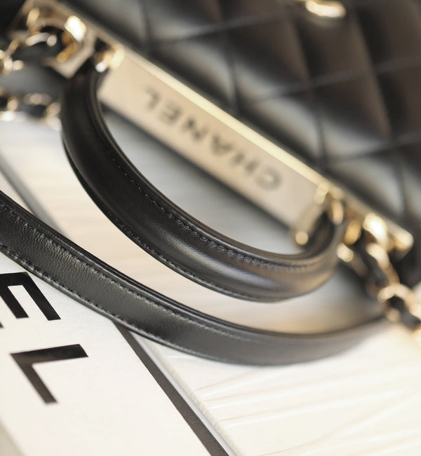 CC TRENDY 20CM BLACK LAMBSKIN SILVER HARDWARE
