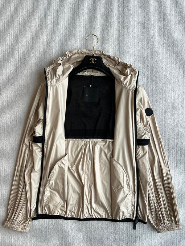 Moncle 25 Sun-Proof and Windproof Jacket Coffee Nylon 269694