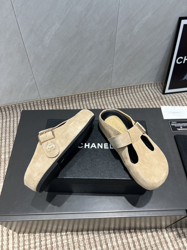 CC 25S Birkenstock Thick-Sole Loafers in Beige Suede 442539