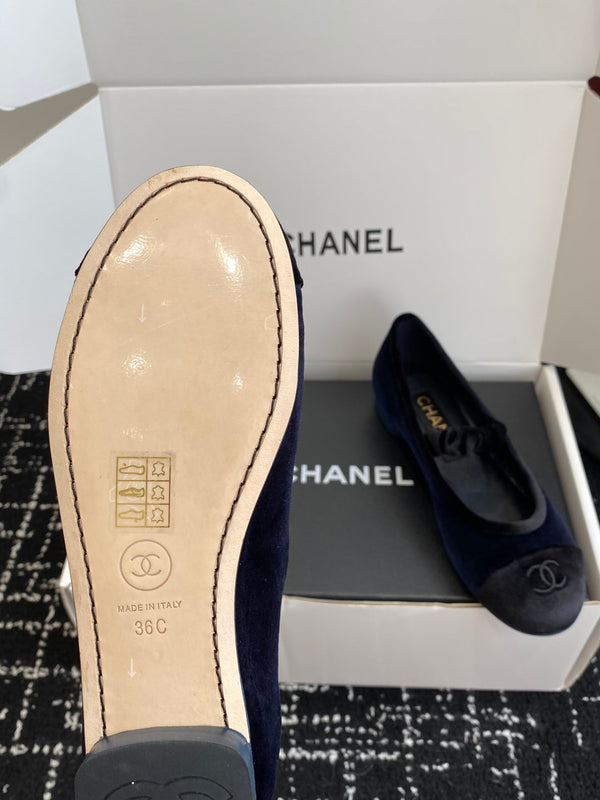 CC 25SS Embroidered Double C logo Mary Janes Blue Suede 473426