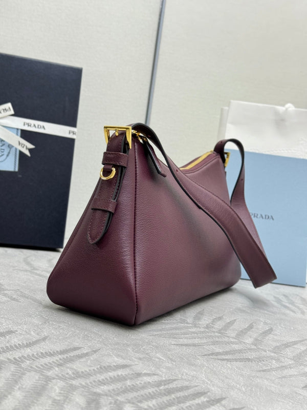 Pra Aimee Underarm Hobo Bag 31cm Burgundy Cowhide 267274