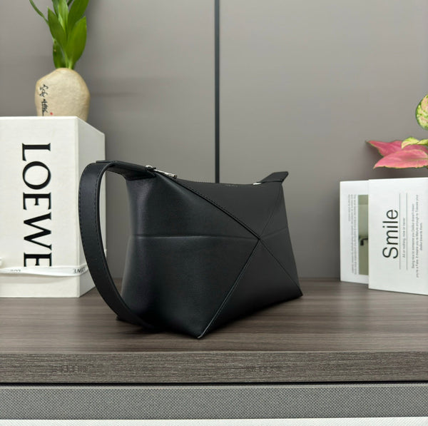 Loewe Puzzle Fold 22cm Handbag in Black Glossy Calfskin 274154