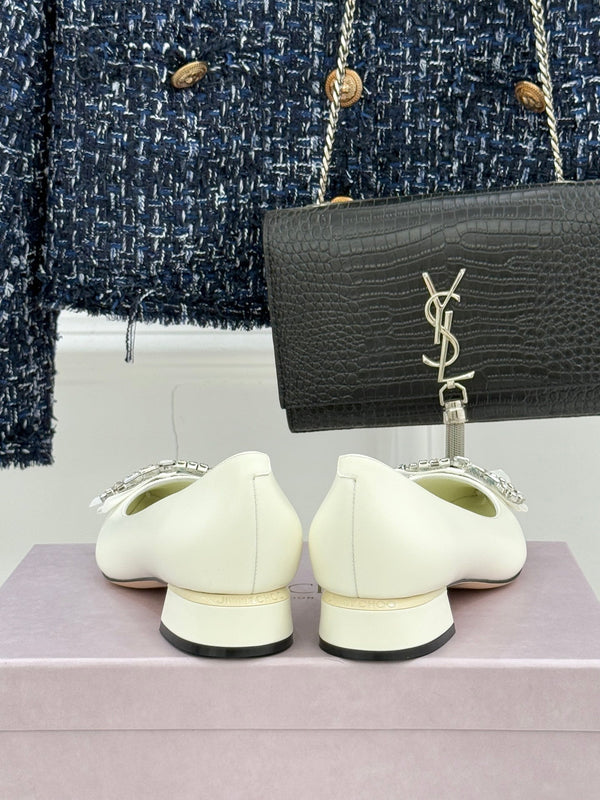 Jimmy Choo 26WF Pointed Toe Rhinestone Bow Chunky Heel White Sheepskin 573542