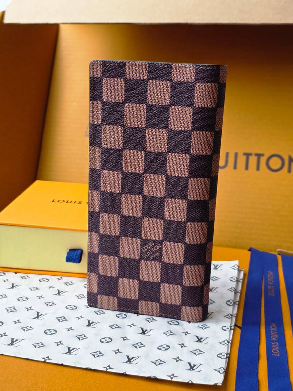 LV Collaboration Suit Clip Brown PVC Fabric with Leather 274756
