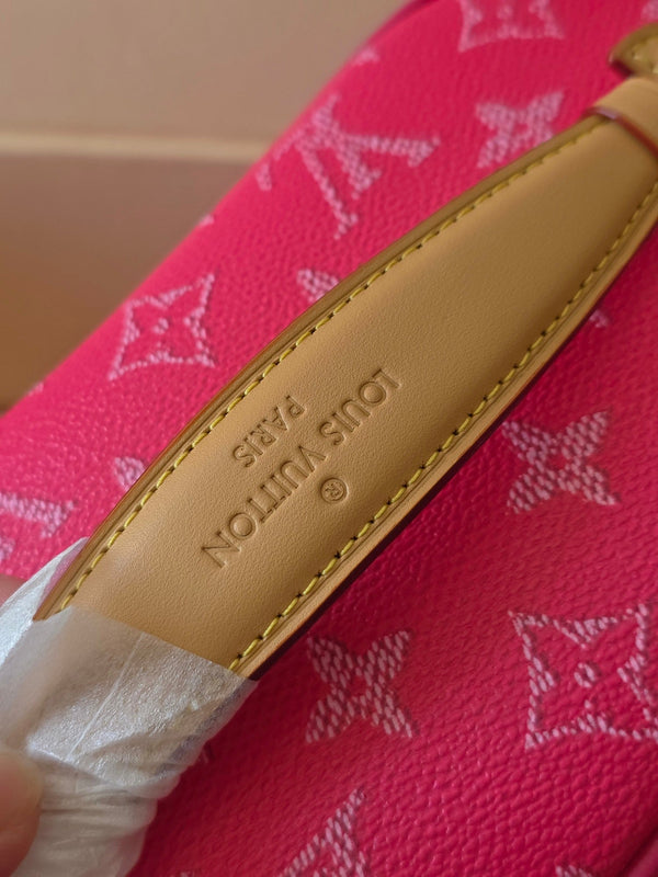 LV Nice Mini Toiletry Bag Rose Red Monogram Canvas 275166