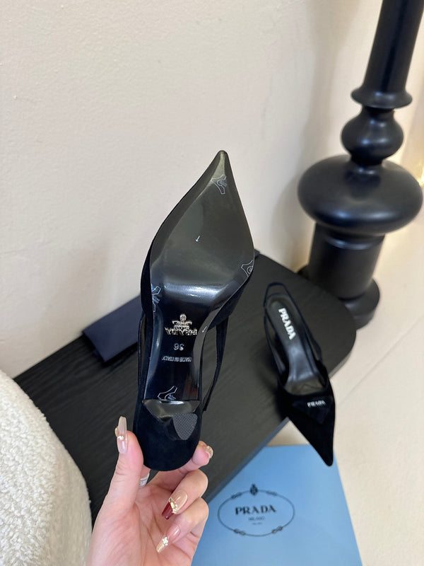PRADA 25ss Retro Black Triangle Logo Pointed Toe Kitten Heel in Lambskin 580369