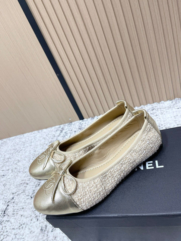 Chanel 26SS Ballet Flats Shoes Gold Metallic in Lambskin with Fabric 591396