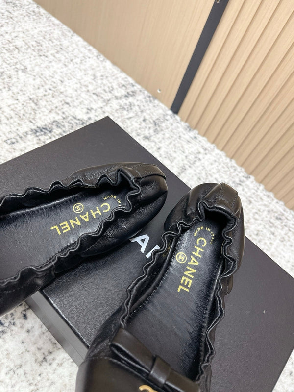 Chanel 26 Ruffle Black Ballet Flats in Lambskin 591373