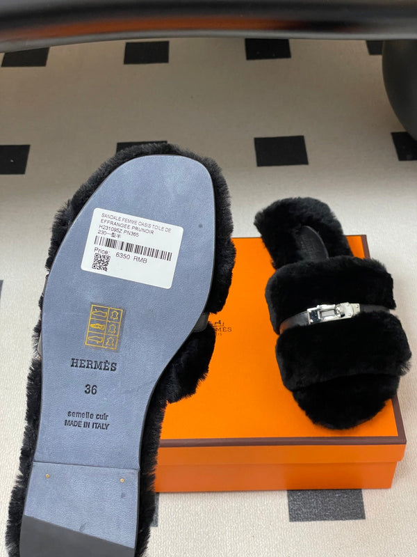 Hermes Giulia Kelly Buckle H-Slippers Black in Wool 594329