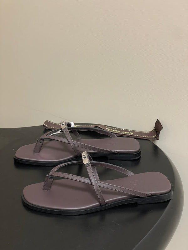 HM Miss Sandal Dark Brown in Calfskin 593824