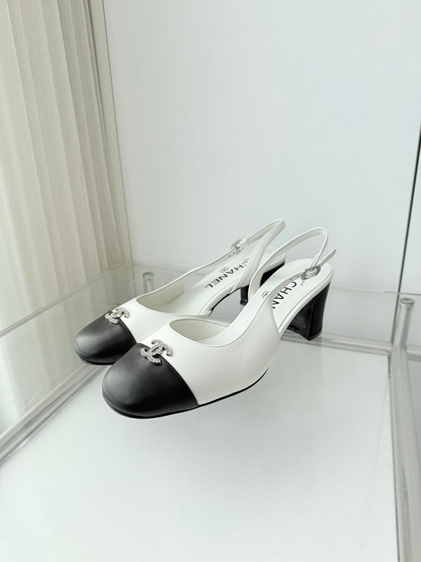 Chanel 26 High Heels White Black 50 in Lambskin 597330