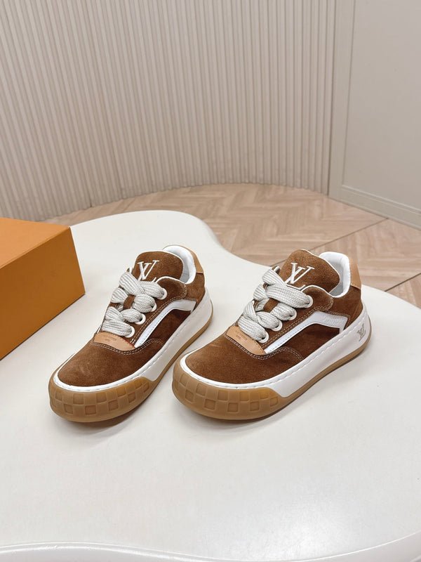 LV 2026 Tilted Sneaker Light Brown Suede 600683