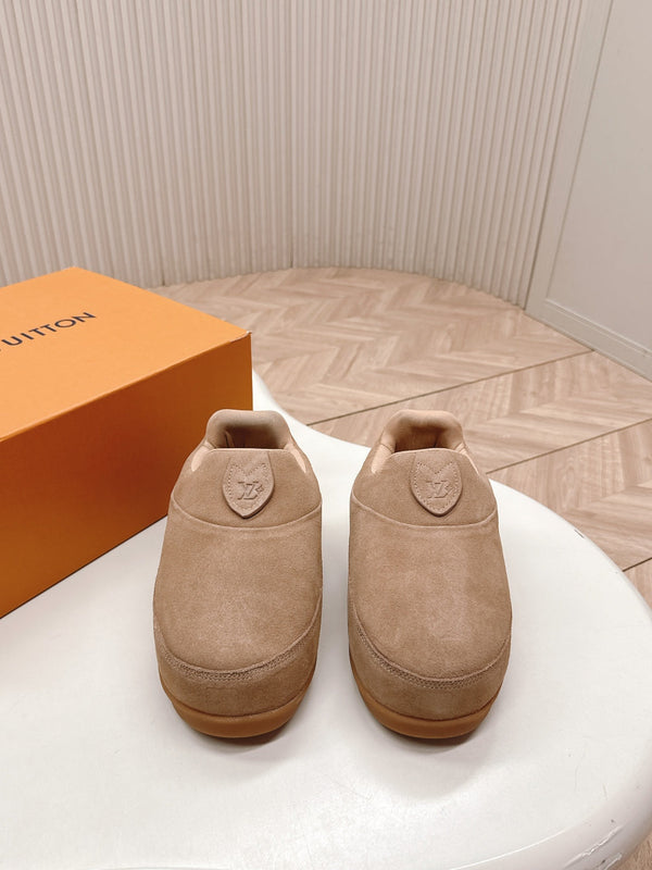 LV x Nigo Collaboration Yeti Sneakers Beige in Suede Cowhide Leather 600794