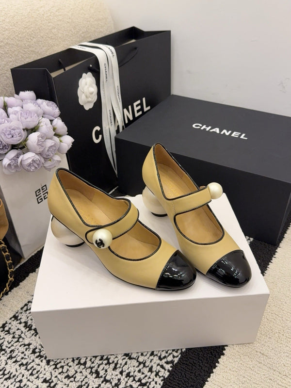 CC Pearl Heel with Rhinstone Clasp Mary Janes Beige Cowhide 602354
