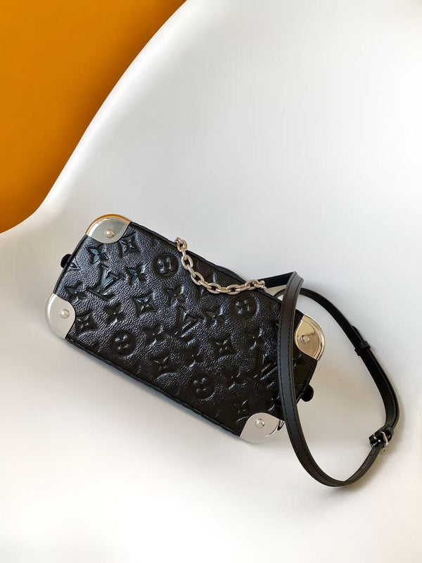 LV Alma BB Bag 22 Chain and S-lock Clasp Black in Cowhide 278079