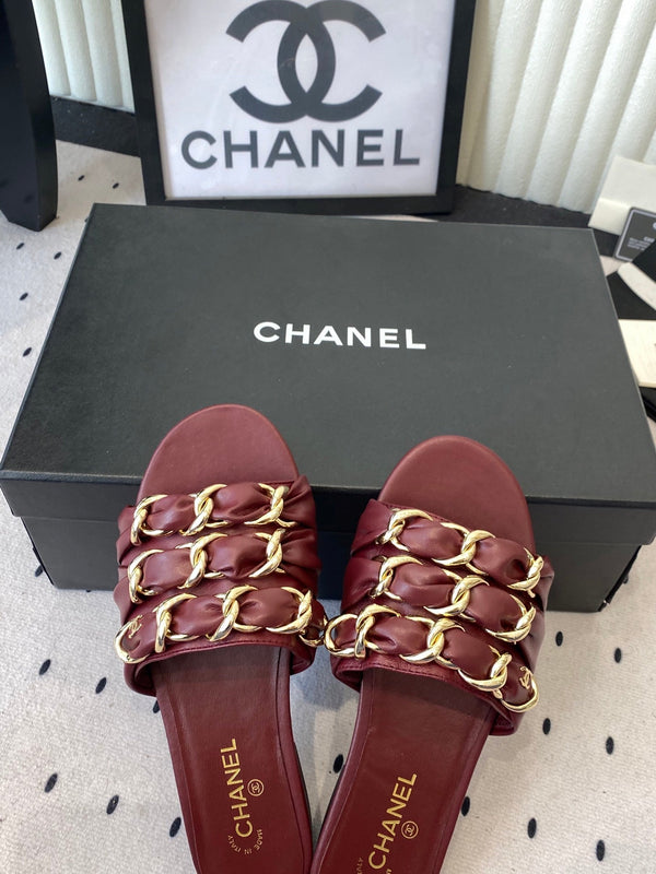 Chanel Early Spring Chain Slippers Burgundy in Lambskin 611718