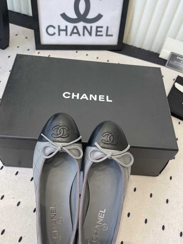 CC Ballet Flats Gray in Cowhide 611700
