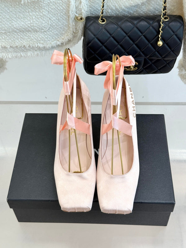Chanel 26C Ballet High Heels Pink in Silk 616002