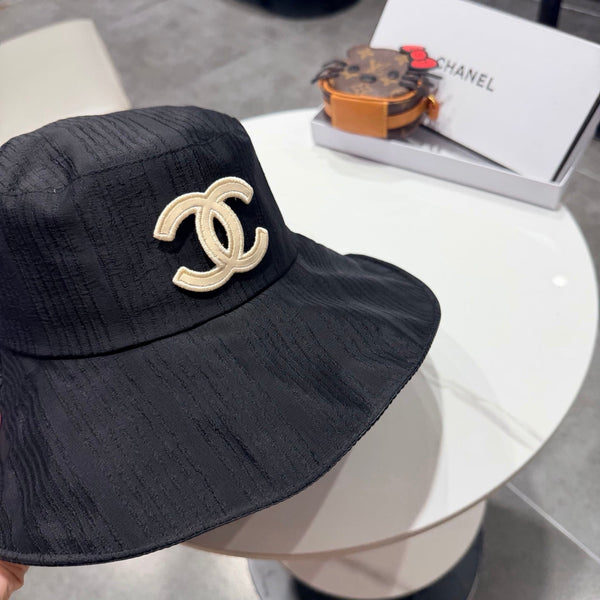 Chanel Wide-brimmed Bucket Hat Black in Cloth 192257