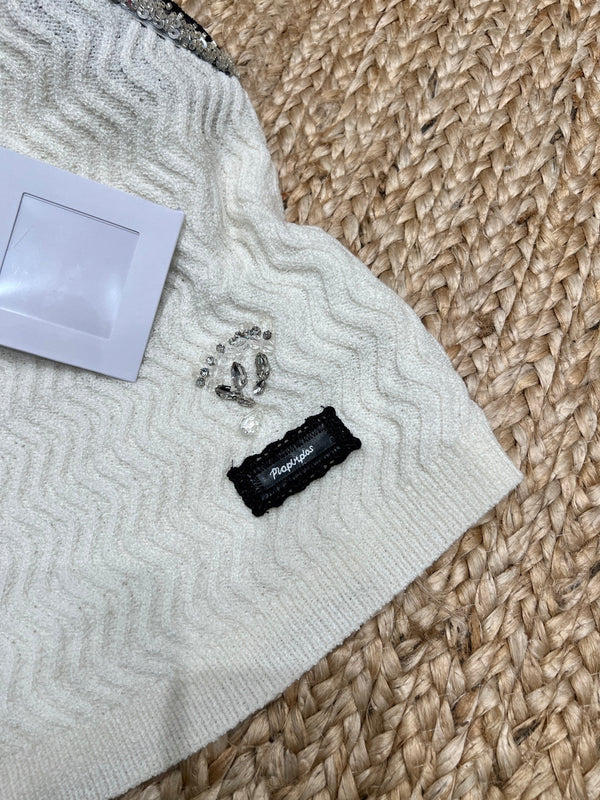 Chanel 26SS Embellished Rhinestone Camisole White in Knit Texture 161793