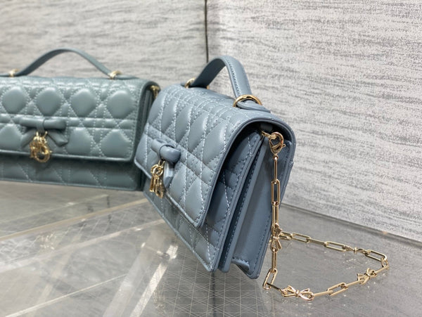 Dior 26 Bow Pearl Chain Clutch Blue Lambskin GHW