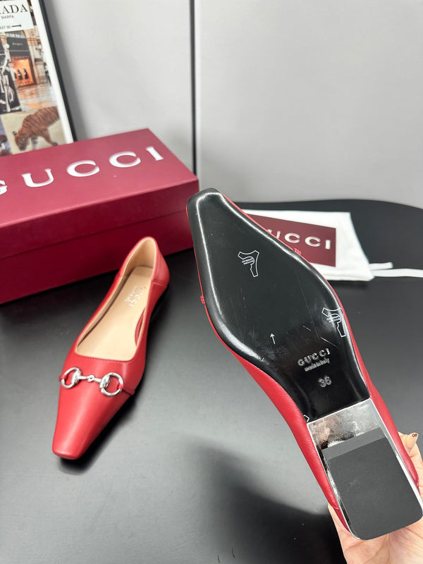 Gucci 26 Vittoria Horsebit Ballet Flats Red in Leather 688310