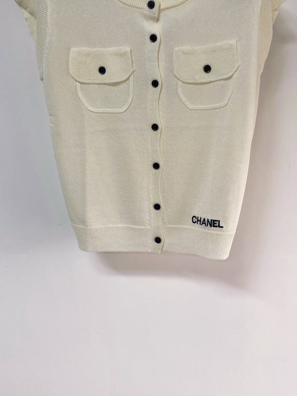 Chanel Vest Cream in Viscose 252203