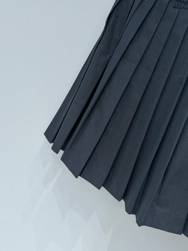 Miu Miu 26 Pleated Midi Skirt Black in Cotton 253546