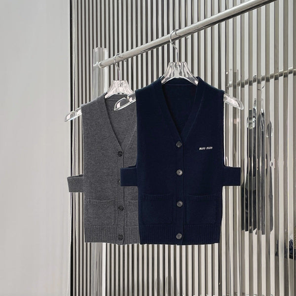 Miu Miu 26 Side-opening Vest in Cashmere 195719