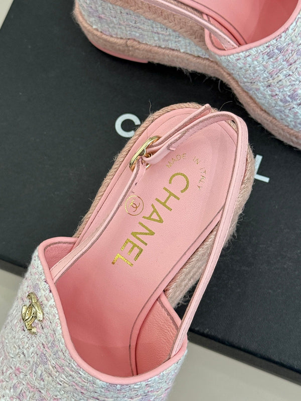 Chanel 26P Double C Rope Wedge Peep Toe Sandals Pink in Knit 706351
