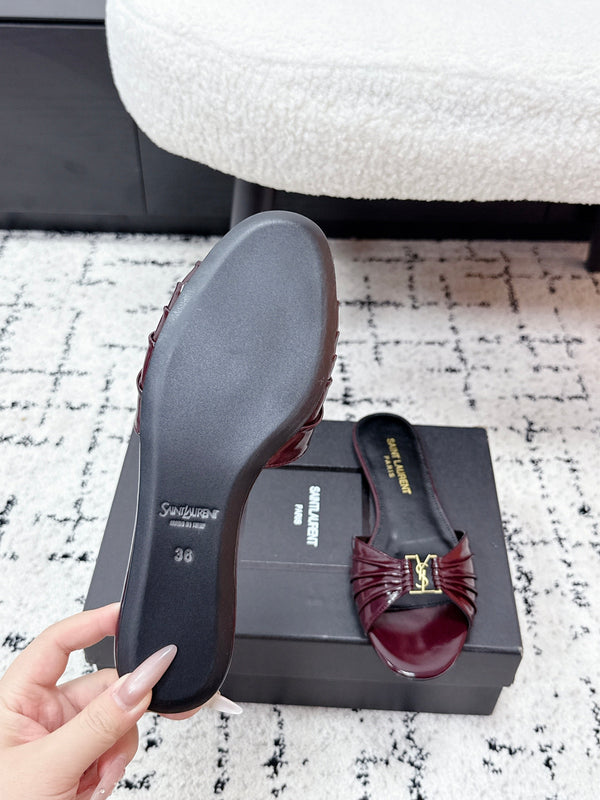 YSL Babylone Slides Burgundy in Cowhide 743657