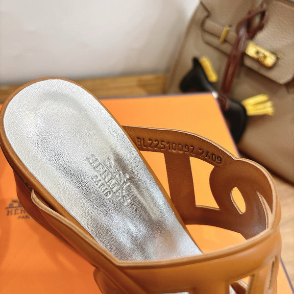 HM Sandal 60 Light Brown Silver in Calfskin 743967