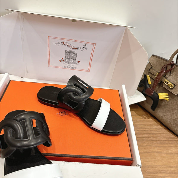 HM Sandal Black White in Calfskin 743978