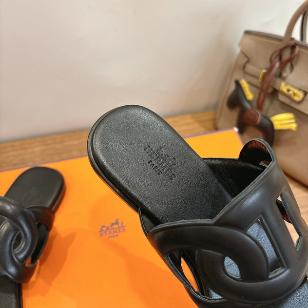 HM Sandal Black White in Calfskin 743978