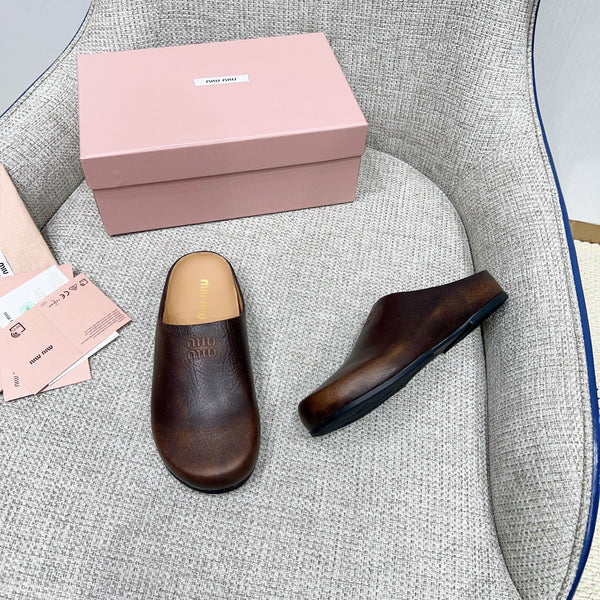 Miu 26 Mules Dark Brown in Cowhide 747402