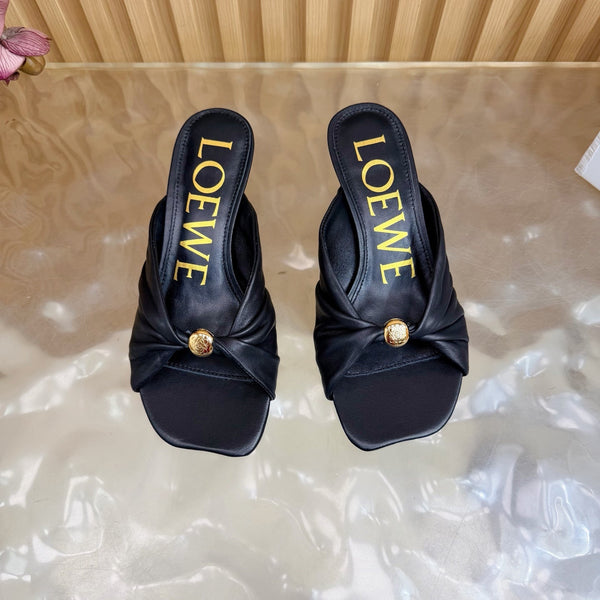 Loew Pebble Soft Sandal 55 Black in Sheepskin 749419
