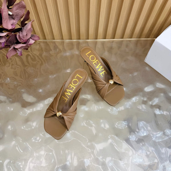 Loew Pebble Soft Sandal 55 Brown in Sheepskin 749416