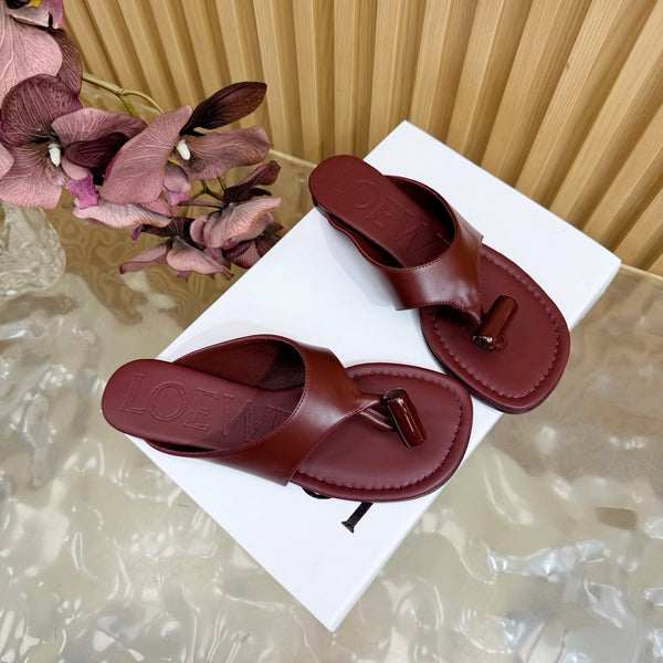 Loew Toggle Sandal Burgundy in Cowhide 749329