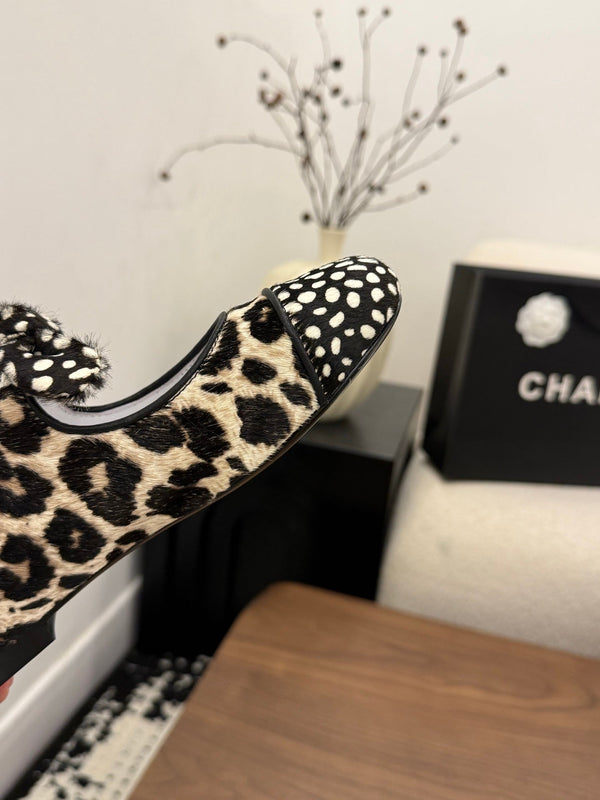 CC 26 Polka Dot Mary Janes Beige in Horsehair 756089