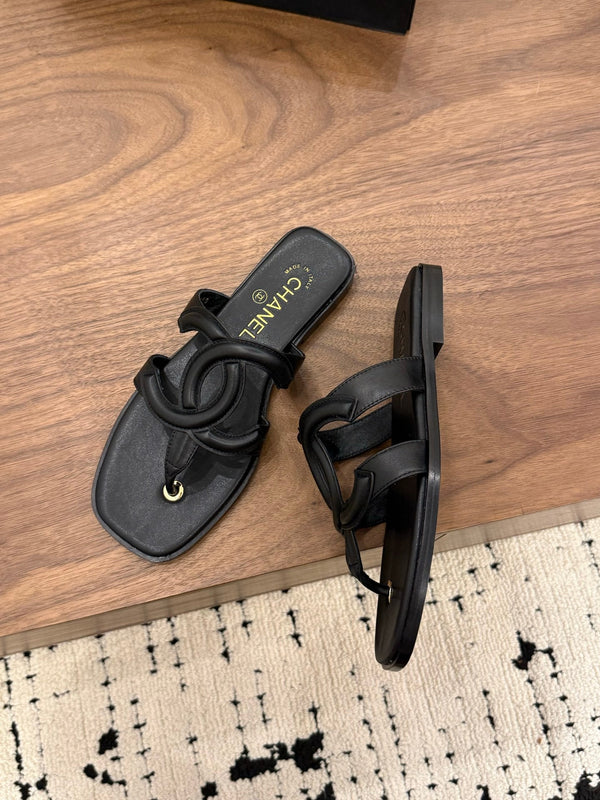 CC 26 Sandal Black in Cowhide 748531