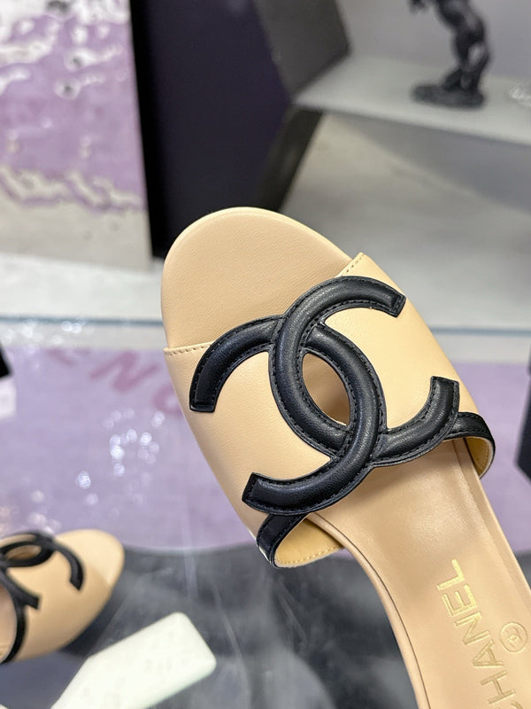 CC Double C Logo Kitten Heel 25mm Sandals Beige in Leather 757853