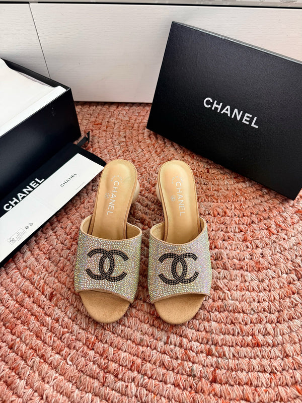 CC 26SS Pearl Heel 70mm Bow Sandals Gold in Cowhide 760559