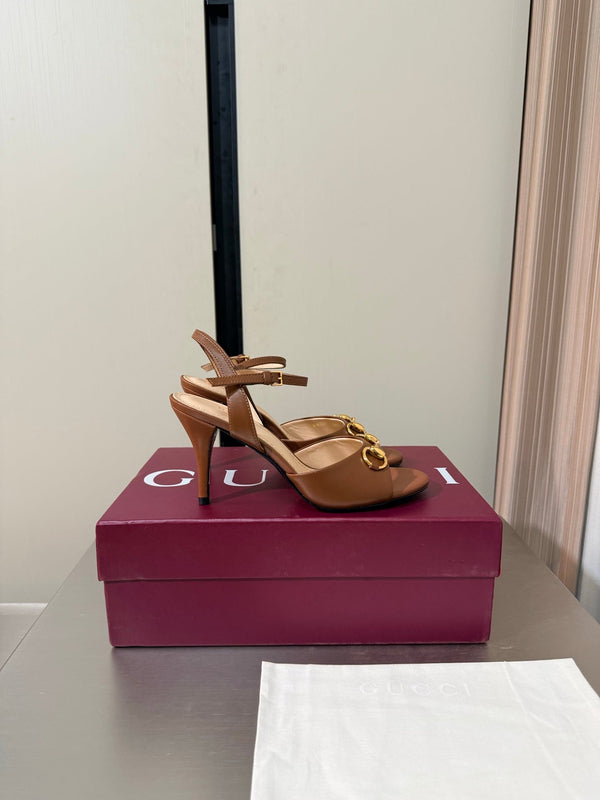 GG Buckle Stiletto Round Toe Heel Height 85mm Brown in Calfskin 784464