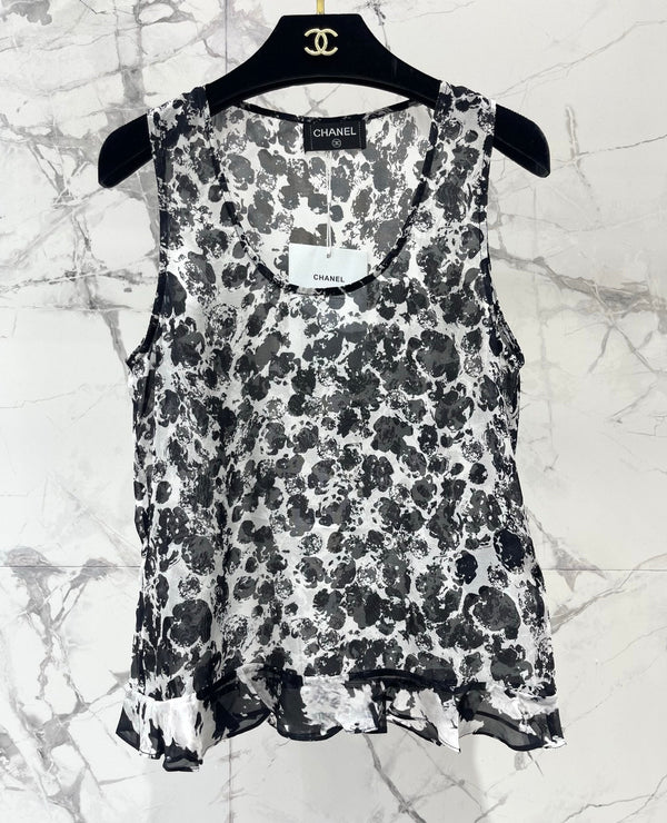 CC Black and White Ink Floral Print Sleeveless Vest in Acetate 387325