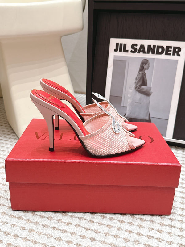 VL 26 Pointed Toe Rhinestone Buckle Sandals 10cm Light Pink in Mesh 813050