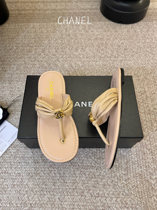 CC 26S Thong Slide Sandals Begie Cowhide 835645