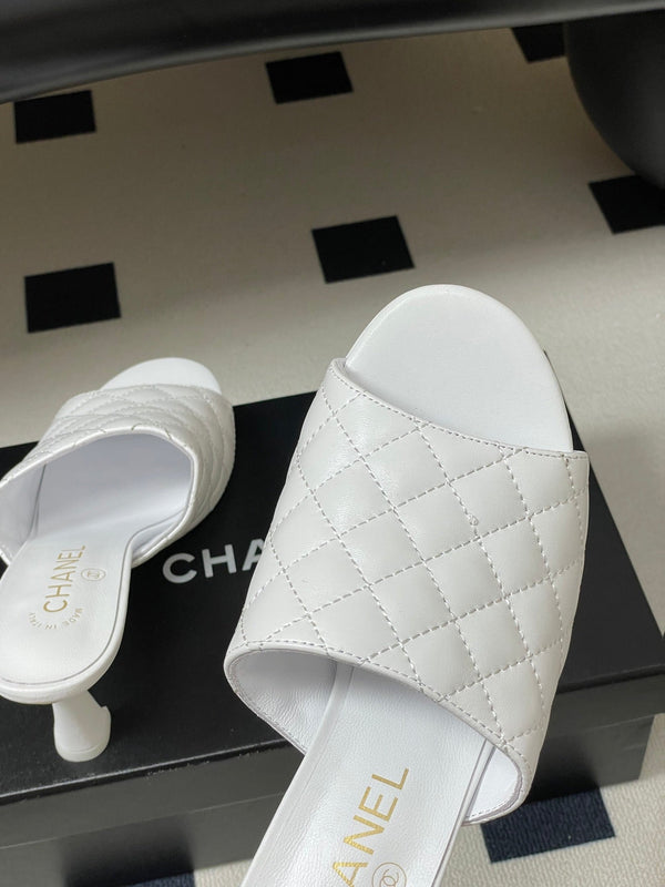 CC Quilted Heeled Sandal 8cm White Lambskin 834719