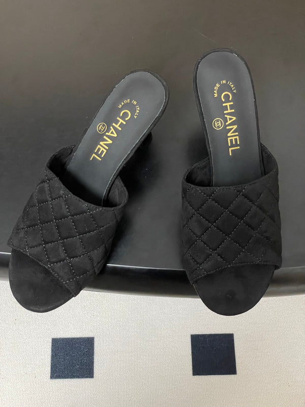 CC Quilted Heeled Sandal 8cm Black Suede 834714